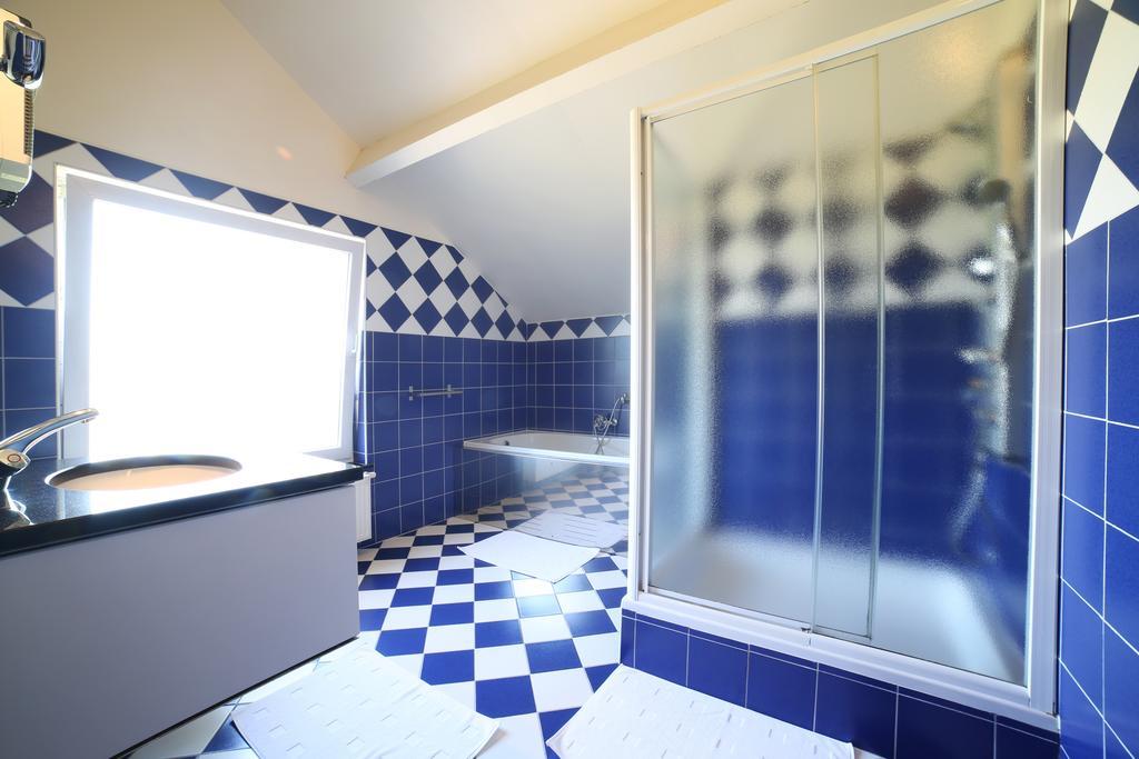 Dolce Casa Pool And Sauna Francorchamps Room photo